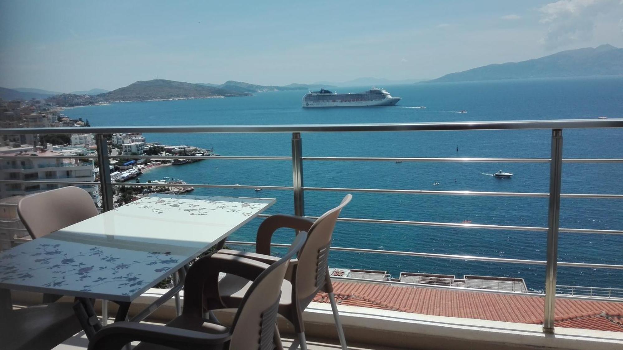 Bay View Apartment Саранде Екстериор снимка