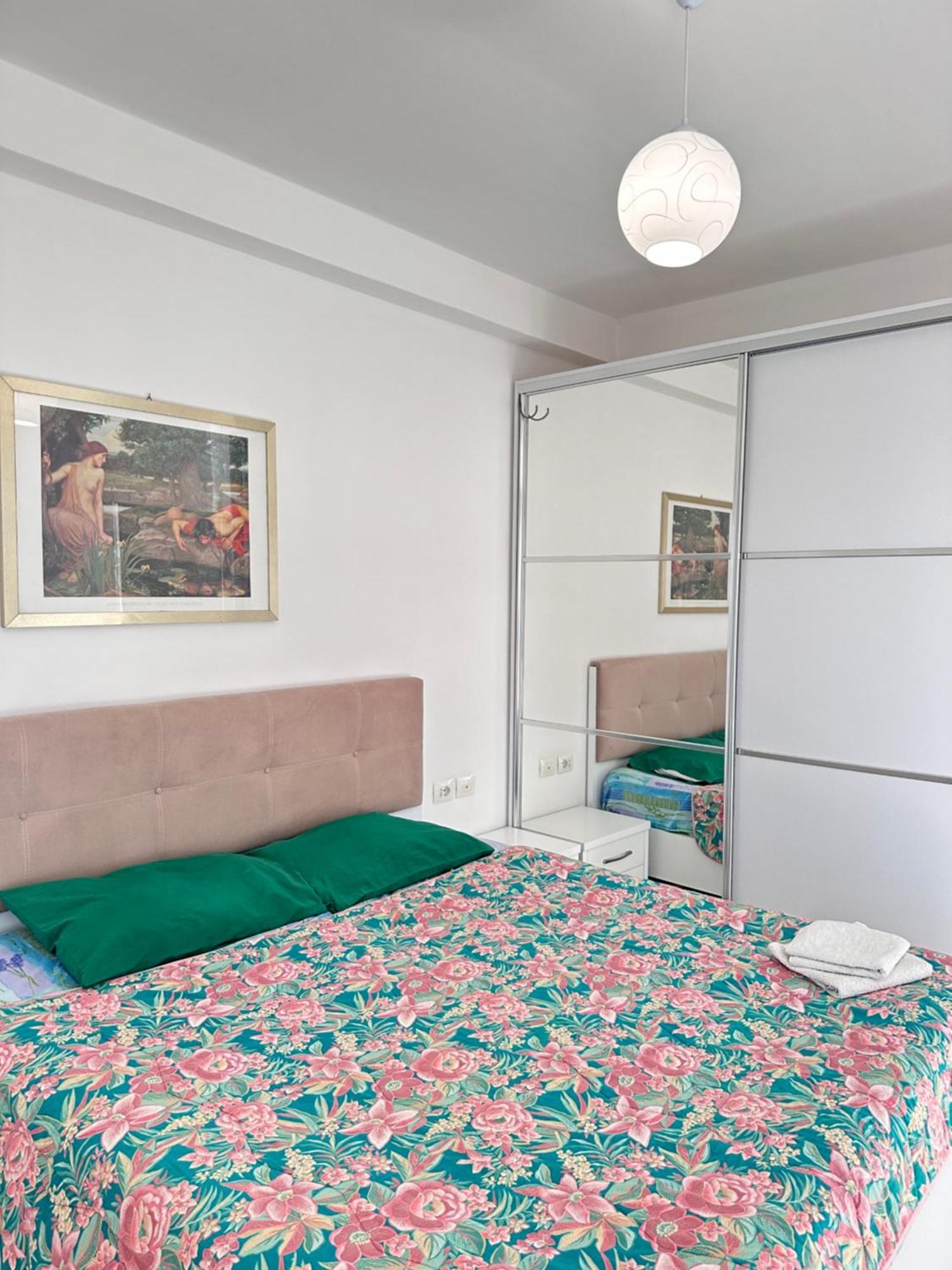 Bay View Apartment Саранде Екстериор снимка
