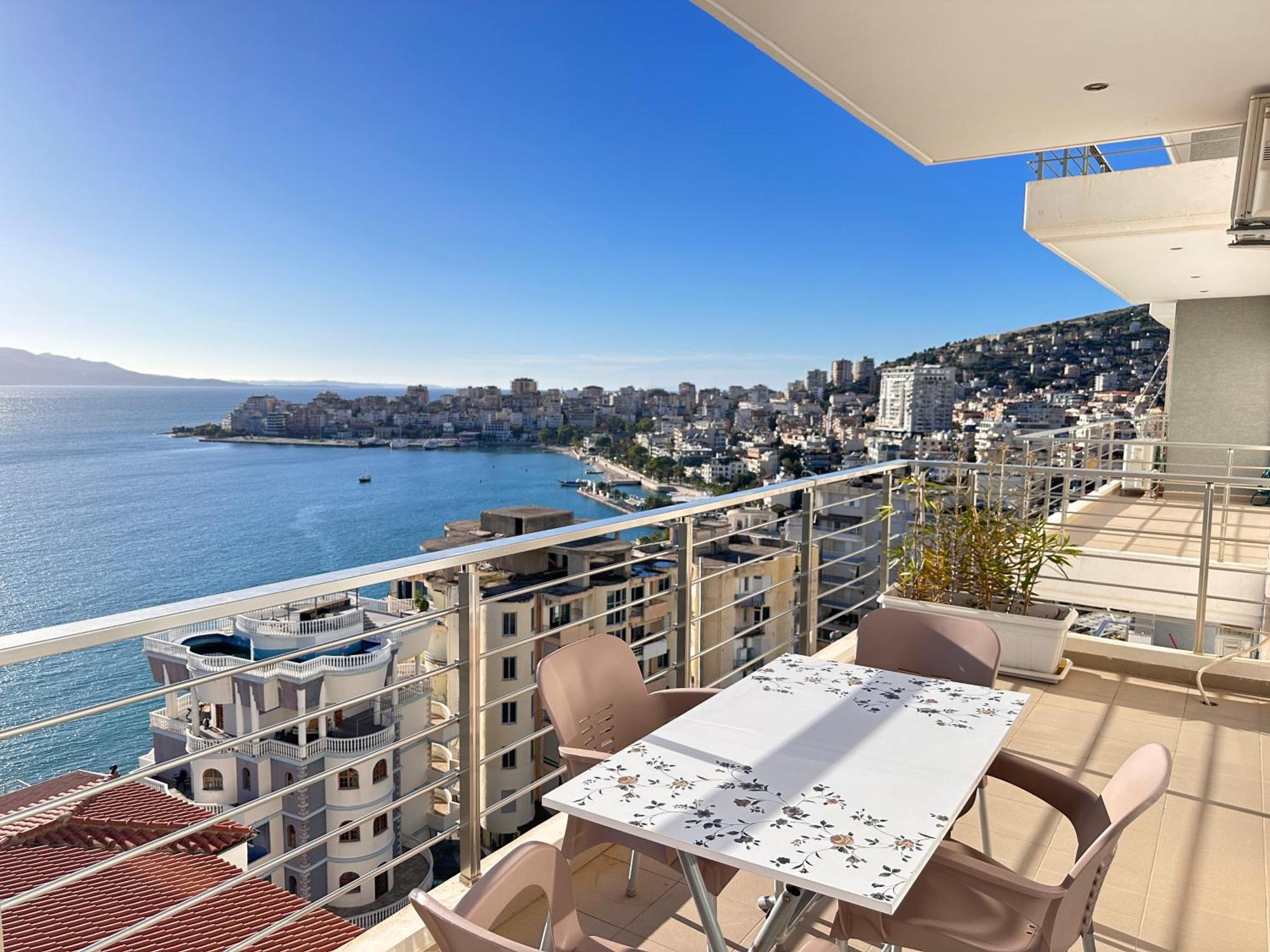Bay View Apartment Саранде Екстериор снимка